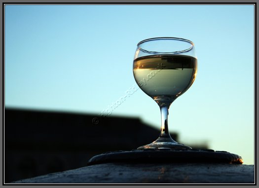 evening-glass-of-wine.jpg Sundown White Wine