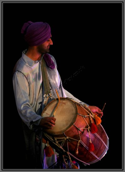 dhol-drum.jpg Dhol Drum and Drummer