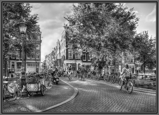 wolvenstraat-singel-bridge-bw.jpg Bridge over Singel Canal